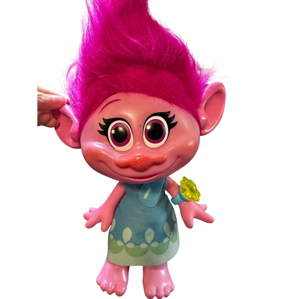 DreamWorks Trolls Poppy Singing Talking LightUp Doll Figure w/ Accessories Works - Picture 11 of 11